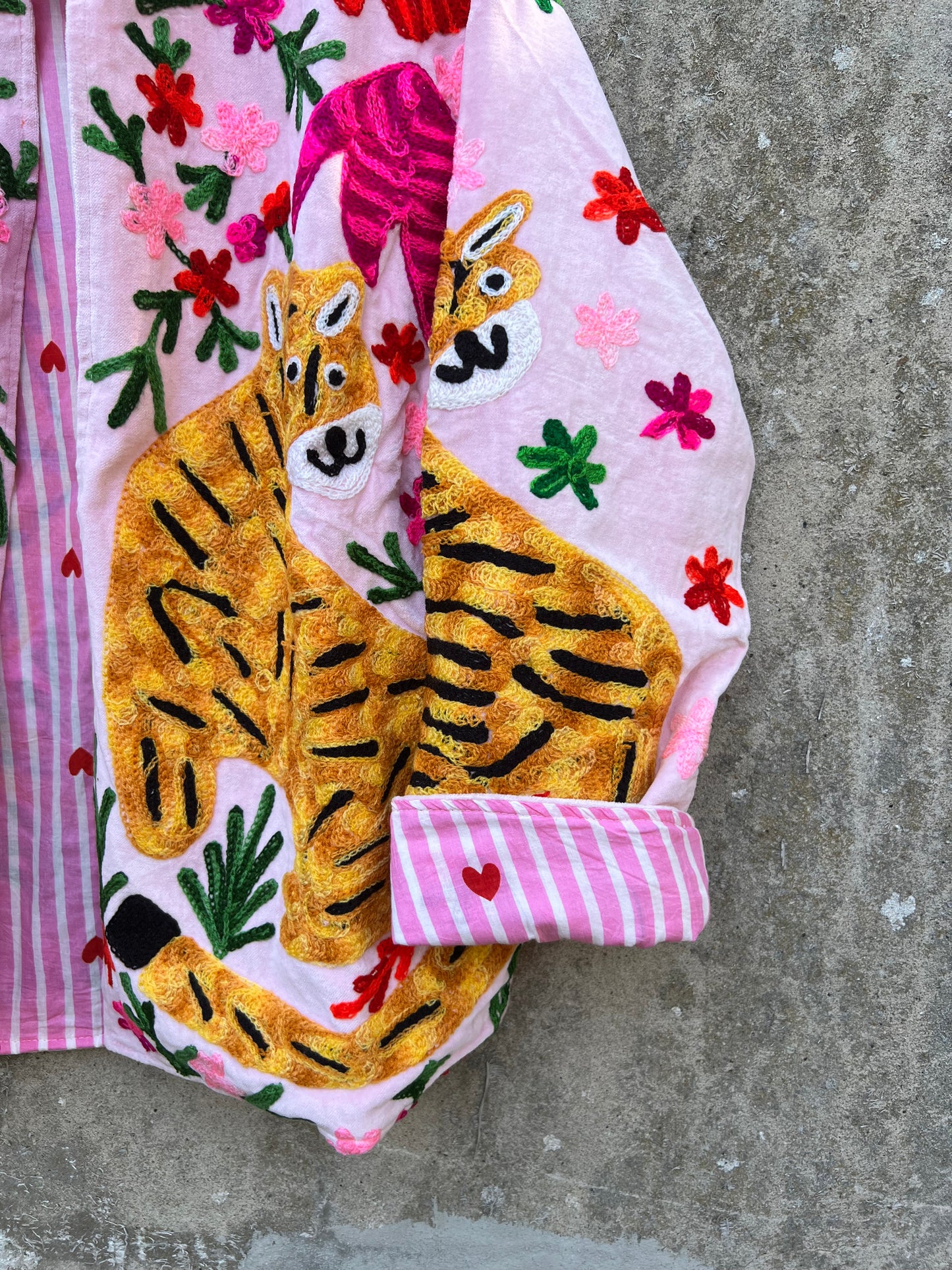 Veste Suzani en velours brodée / Manteau tigre floral avec poche / Taille unique