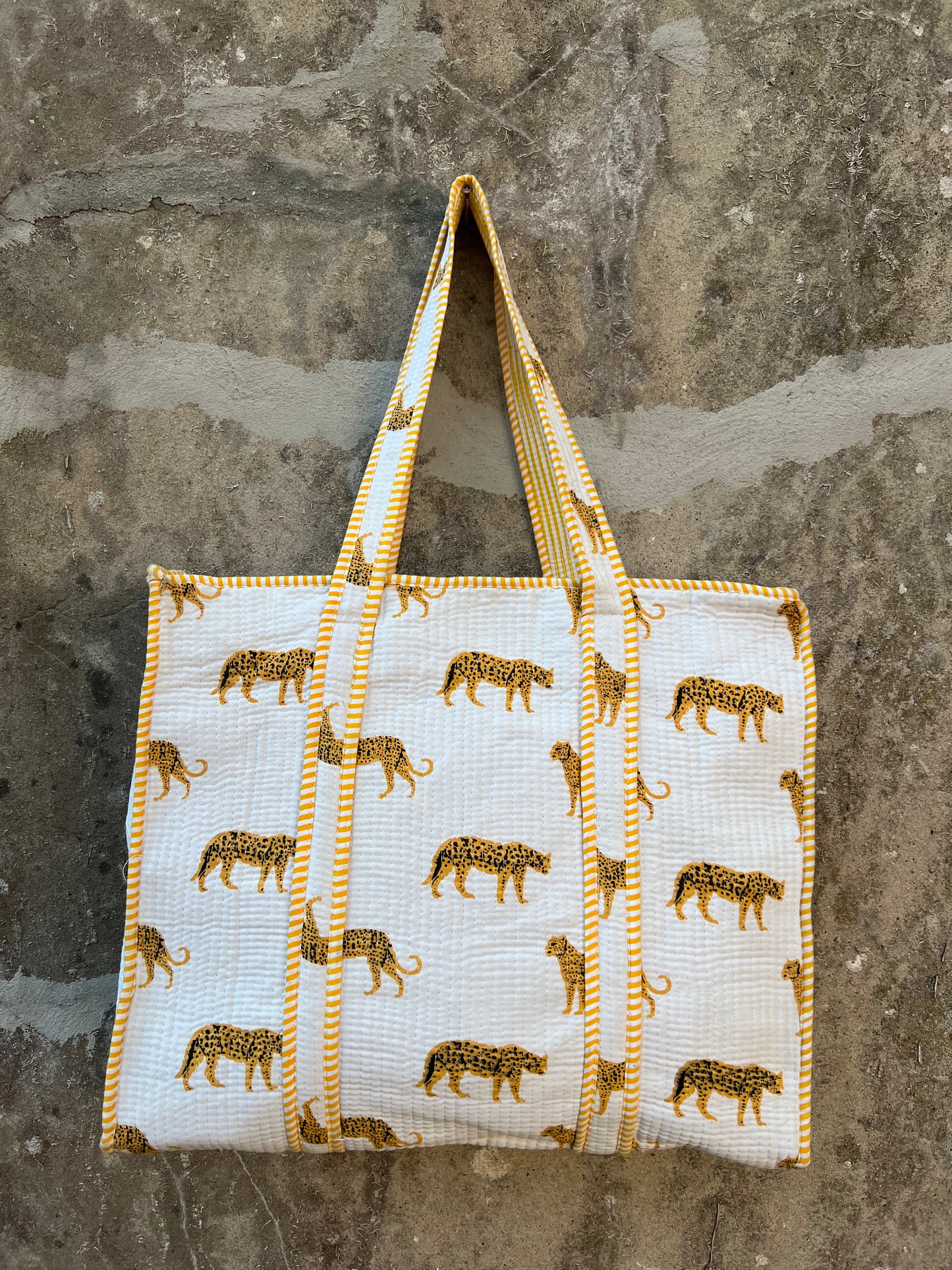 Sac à bandoulière en coton matelassé / Sac fourre-tout
