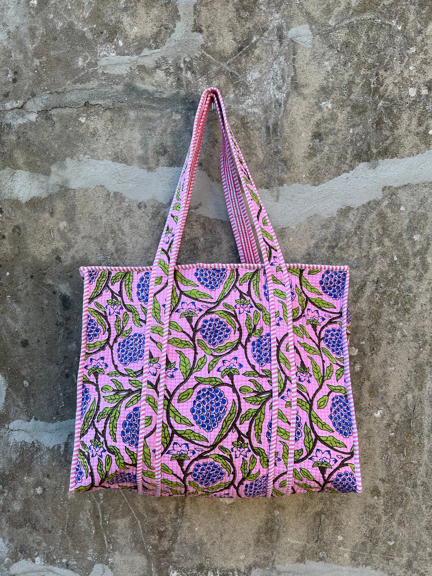 Sac à bandoulière en coton matelassé / Sac fourre-tout