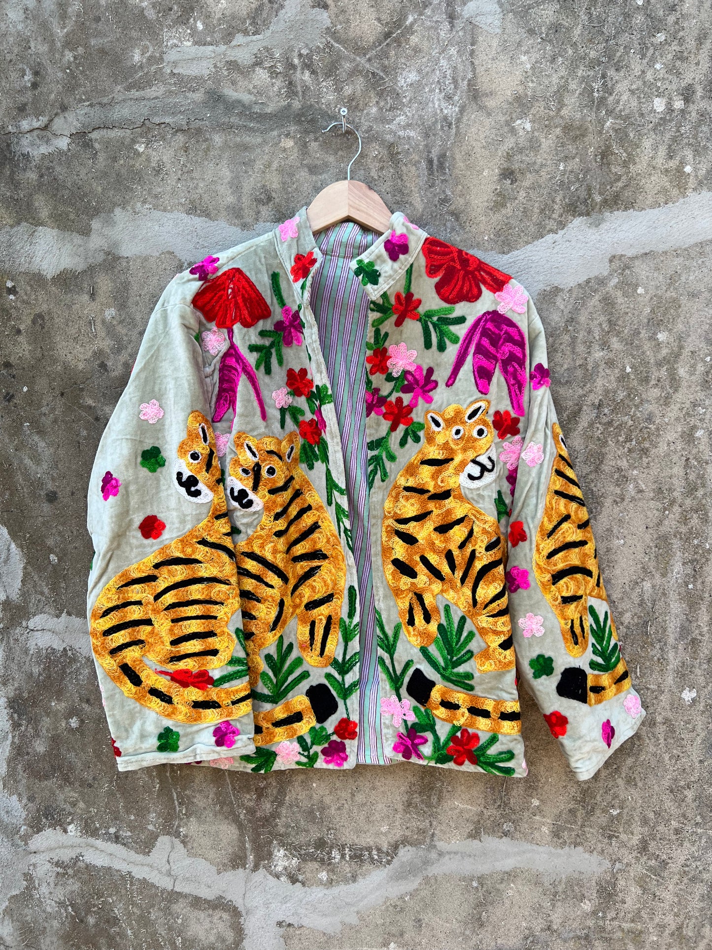 Veste Suzani en velours brodée / Manteau tigre floral avec poche / Taille unique