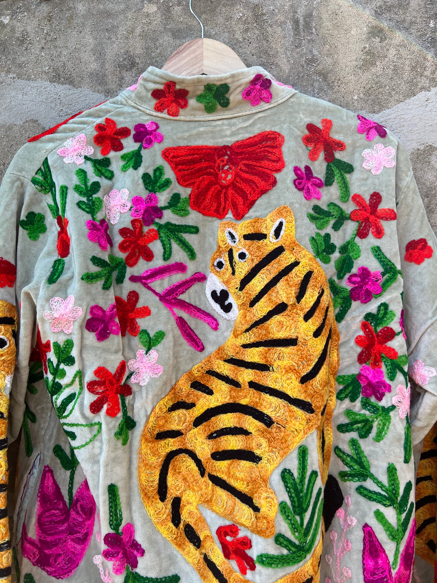 Veste Suzani en velours brodée / Manteau tigre floral avec poche / Taille unique