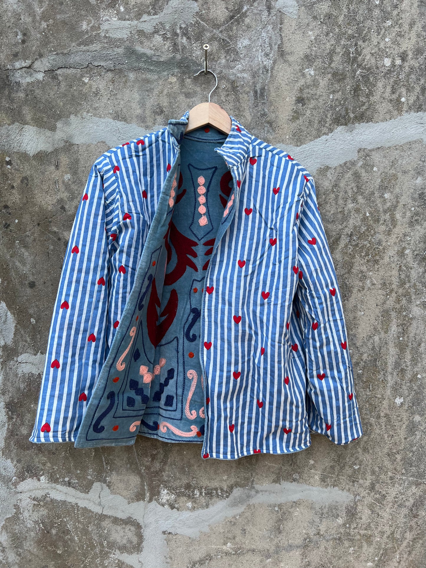 Veste Suzani en velours brodée / Manteau artisanal à fleurs avec poche / Taille unique