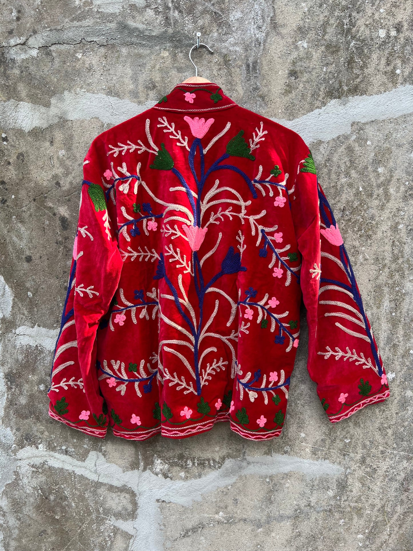 Veste Suzani en velours brodée / Manteau artisanal à fleurs avec poche / Taille unique