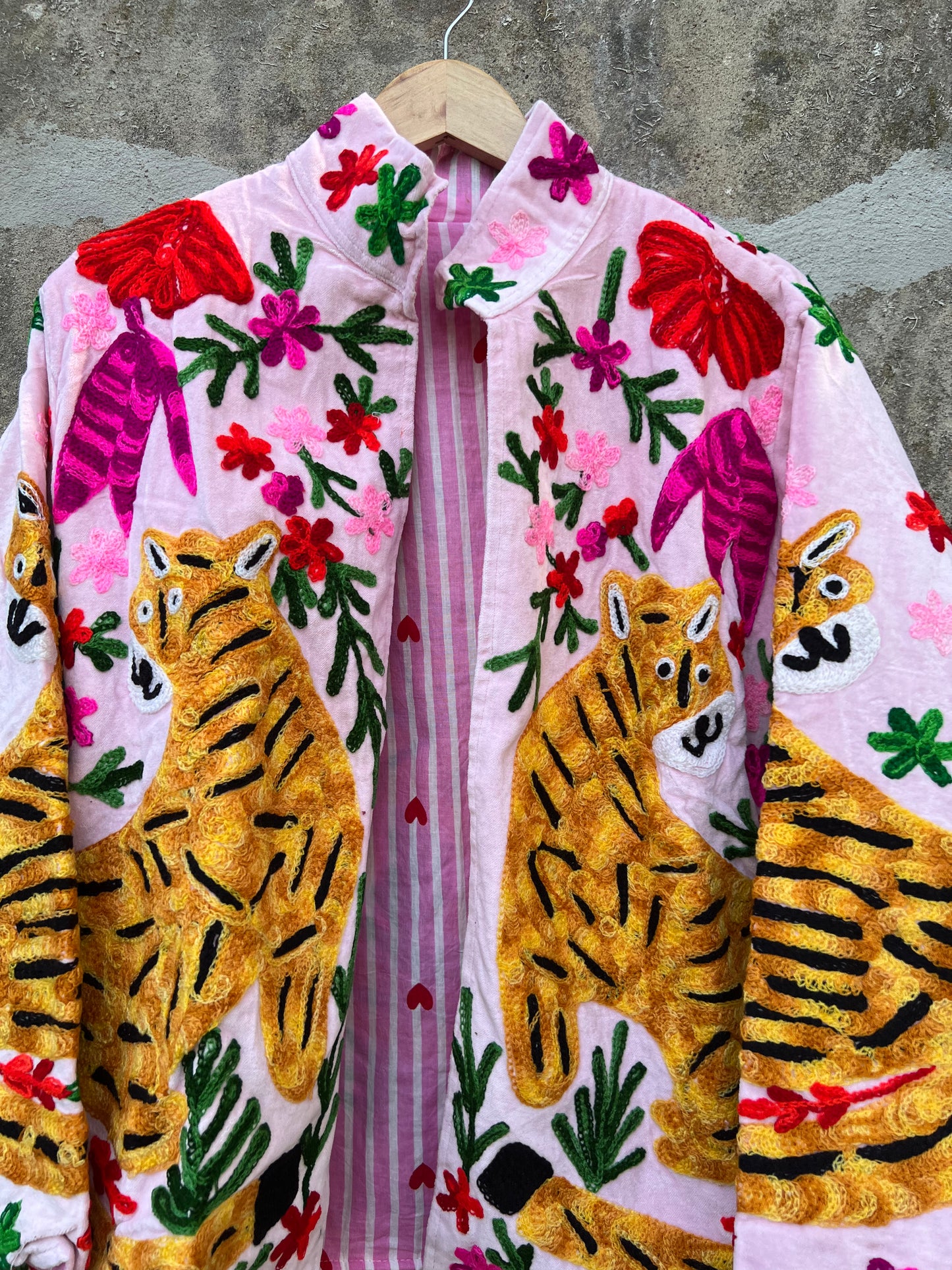 Veste Suzani en velours brodée / Manteau tigre floral avec poche / Taille unique
