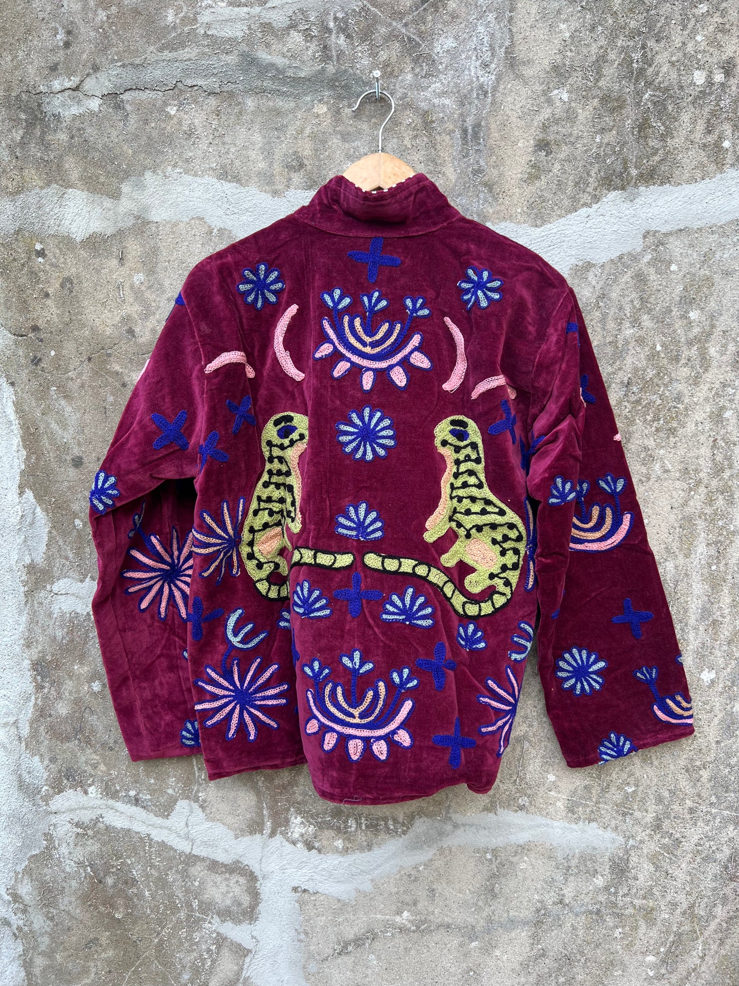 Veste Suzani en velours brodée / Manteau artisanal à fleurs avec poche / Taille unique