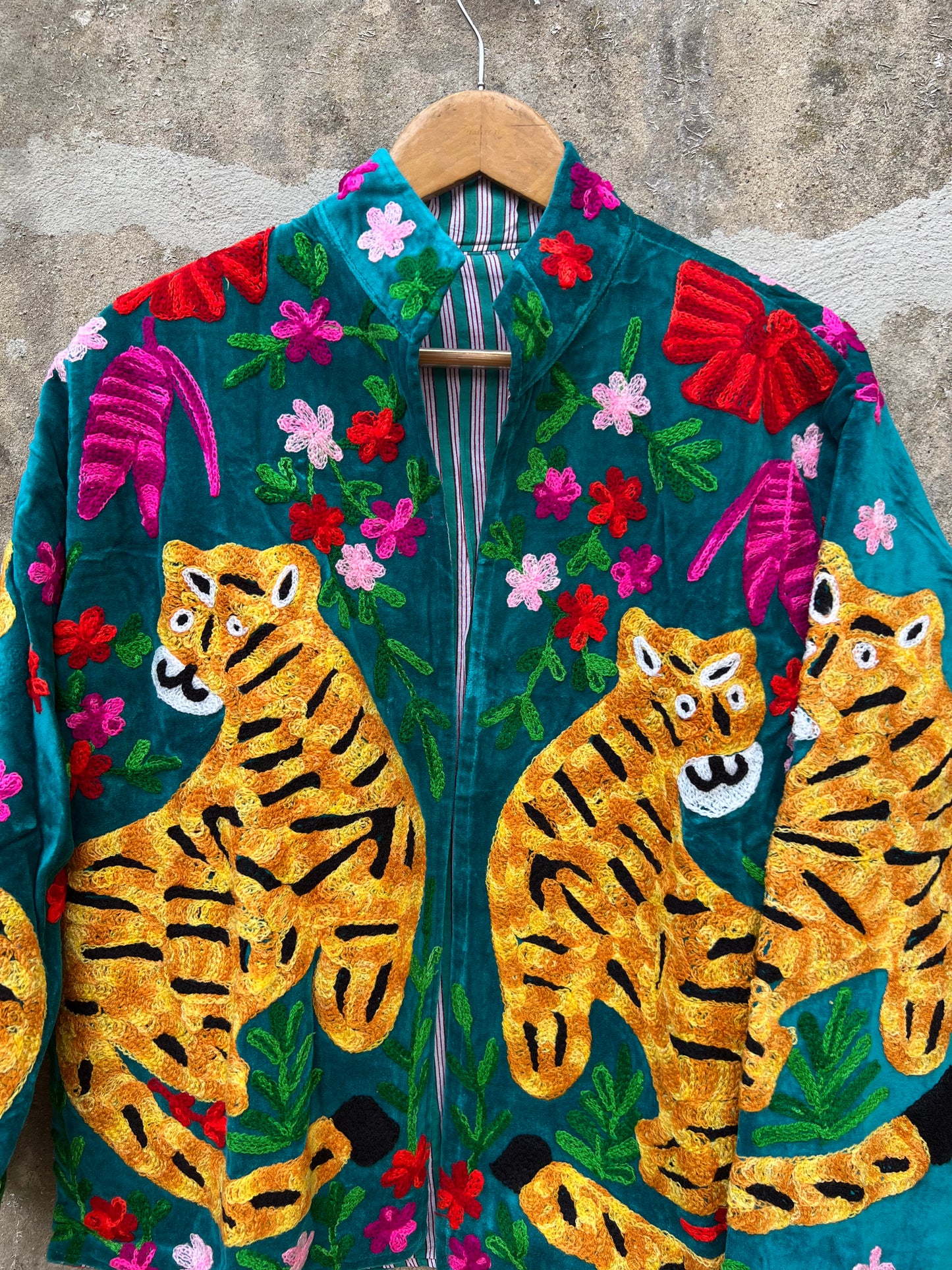 Veste Suzani en velours brodée / Manteau tigre floral avec poche / Taille unique
