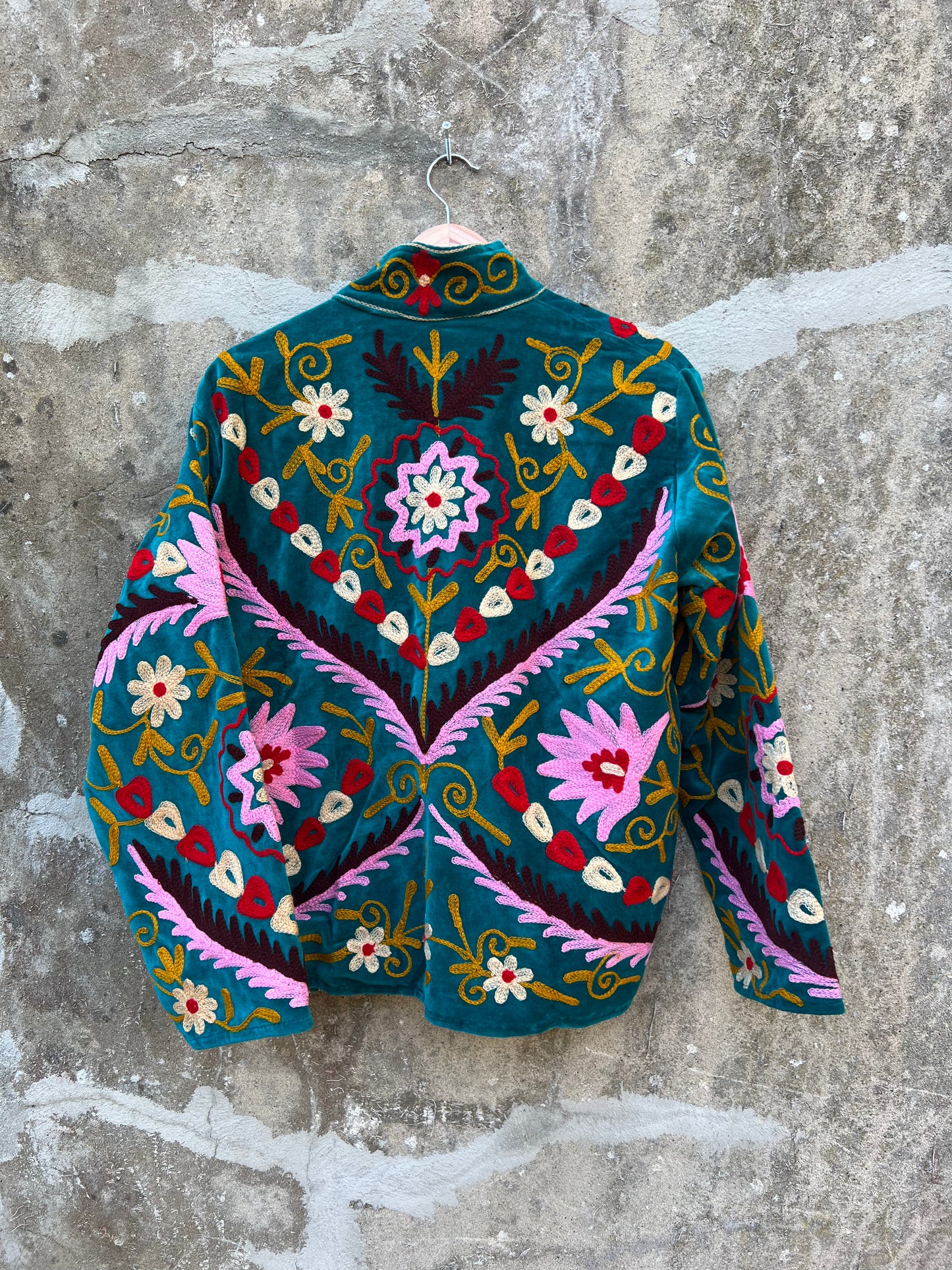 Veste Suzani en velours brodée / Manteau artisanal à fleurs avec poche / Taille unique