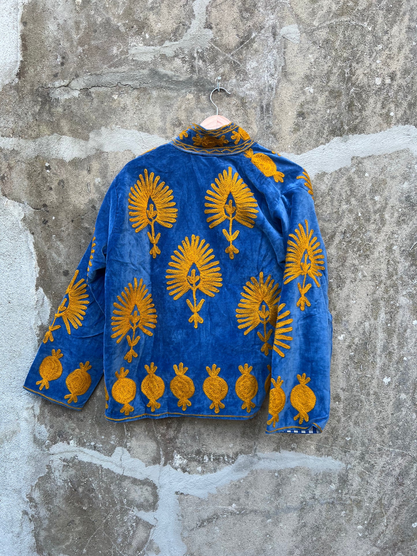 Veste Suzani en velours brodée / Manteau artisanal à fleurs avec poche / Taille unique